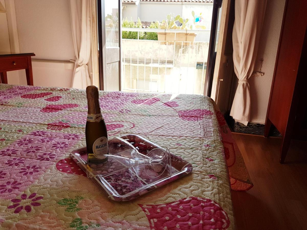Bed & Breakfast Macalle Catania-Fontanarossai nemzetközi repülőtér Kültér fotó